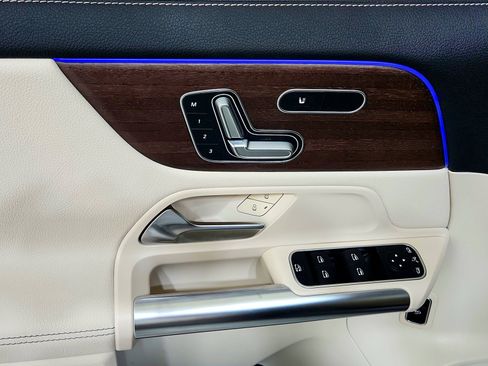 Certified 2023 Mercedes-Benz GLA 250 4MATIC image 19