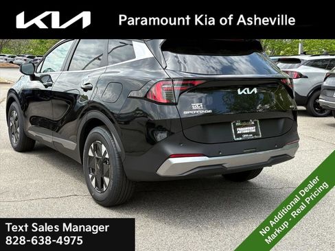 New 2026 Kia Sportage LX FWD image 4