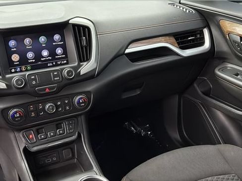 Used 2020 GMC Terrain SLE w/ Driver Convenience Package FWD image 24