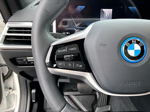 Used 2025 BMW i4 eDrive40 RWD image 23