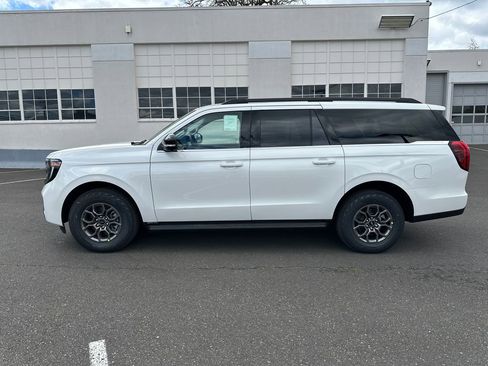 New 2026 Ford Expedition Max Active AWD/4WD image 3