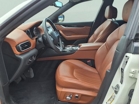 Used 2022 Maserati Levante Modena AWD/4WD image 12