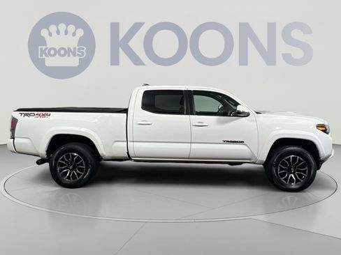 Used 2023 Toyota Tacoma TRD Sport w/ Black Out Package (TMS) AWD/4WD image 8