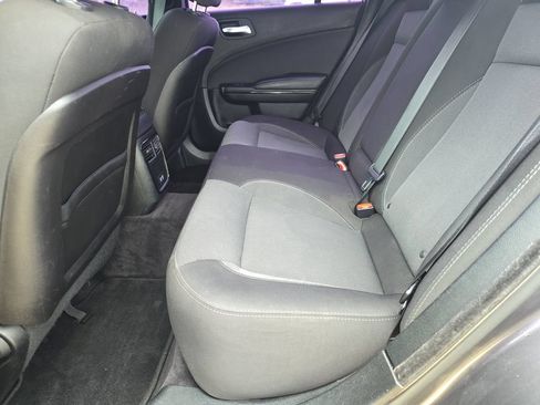 Used 2018 Dodge Charger SXT w/ Blacktop Package RWD image 14