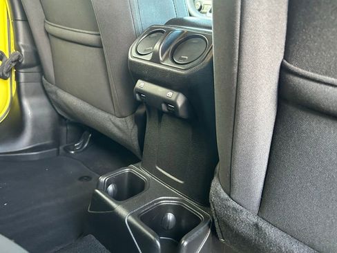 Used 2023 Jeep Wrangler Unlimited Sport AWD/4WD image 39