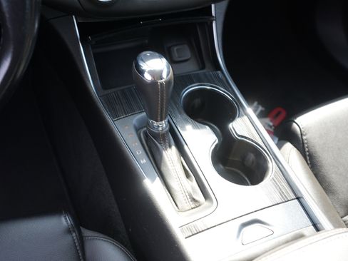 Used 2018 Chevrolet Impala LT image 24