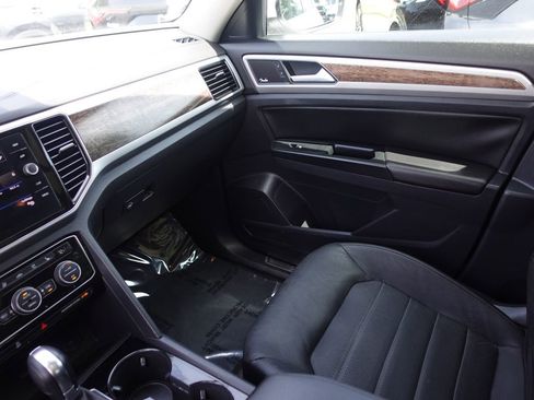 Used 2019 Volkswagen Atlas SEL Premium AWD/4WD image 20