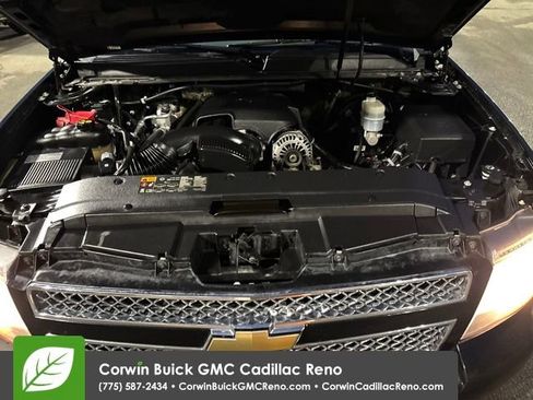 Used 2011 Chevrolet Avalanche LTZ image 23