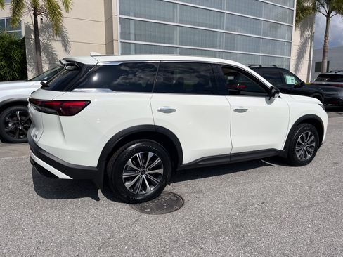 Certified 2023 INFINITI QX60 Pure FWD image 10