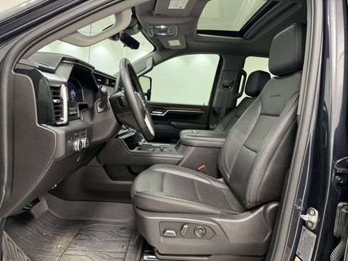 Used 2024 GMC Sierra 2500 Denali w/ Denali Reserve Package image 17