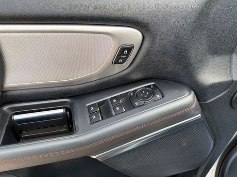 Used 2025 Ford Expedition Active AWD/4WD image 13