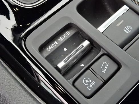 Certified 2025 Honda Pilot TrailSport image 28