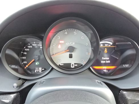 Certified 2025 Porsche 718 Cayman GT4 image 17