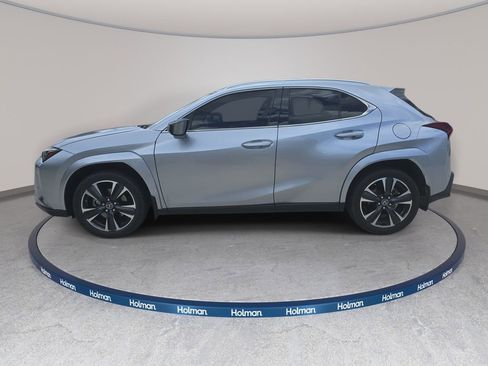 Used 2024 Lexus UX 250h FWD w/ Premium Package image 8
