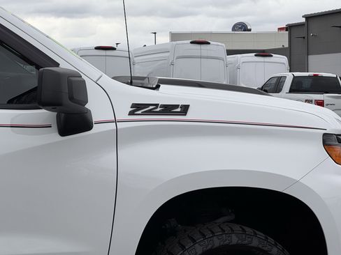 Used 2023 Chevrolet Silverado 1500 Custom Trail Boss w/ LPO, Dark Essentials Package image 27