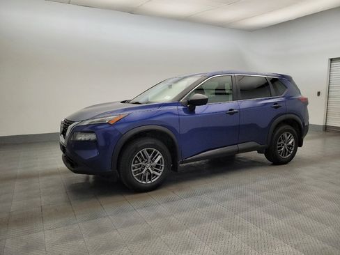 Used 2021 Nissan Rogue S image 2