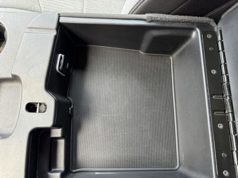 Used 2024 RAM 2500 Big Horn image 21