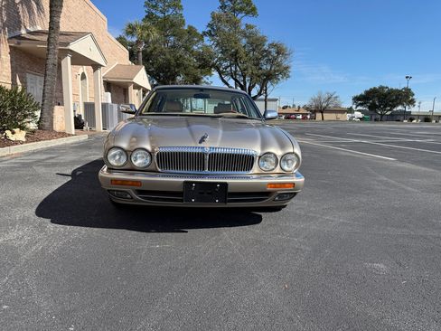 Used 1997 Jaguar XJ Vanden Plas Vanden Plas image 3