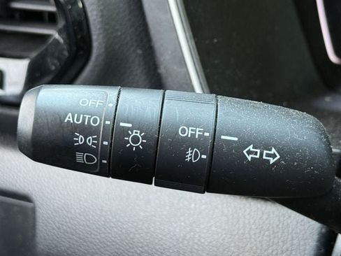 Used 2025 Honda Pilot EX-L image 21