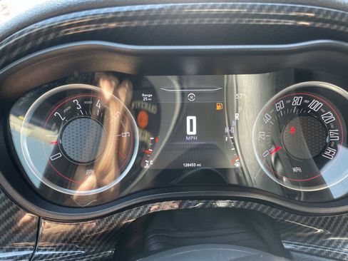 Used 2020 Dodge Challenger SXT RWD image 22