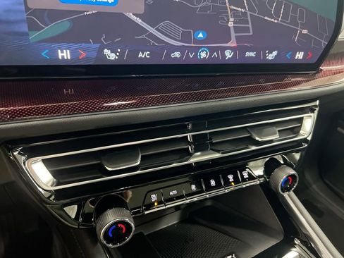 New 2026 Chevrolet Traverse Z71 w/ Enhanced Driving Package image 16