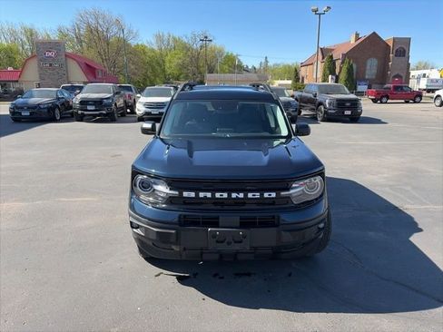Used 2022 Ford Bronco Sport Outer Banks w/ Tech Package AWD/4WD image 2
