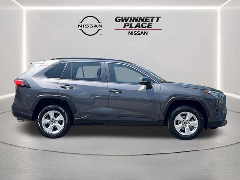 Used 2021 Toyota RAV4 XLE FWD image 23
