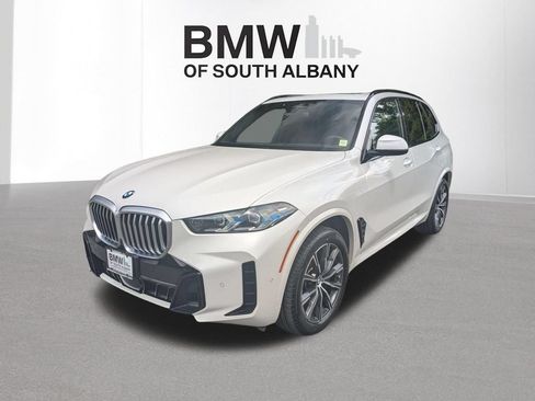 Used 2024 BMW X5 xDrive40i w/ M Sport Package AWD/4WD image 7