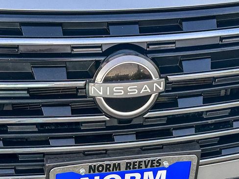 Used 2024 Nissan Rogue SV AWD/4WD image 6