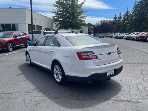Used 2017 Ford Taurus SEL w/ Equipment Group 201A FWD image 3