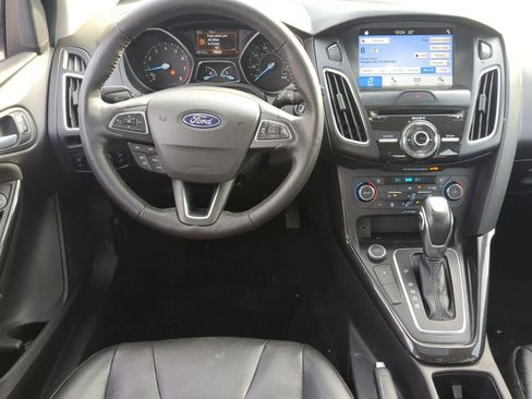 Used 2017 Ford Focus Titanium image 26