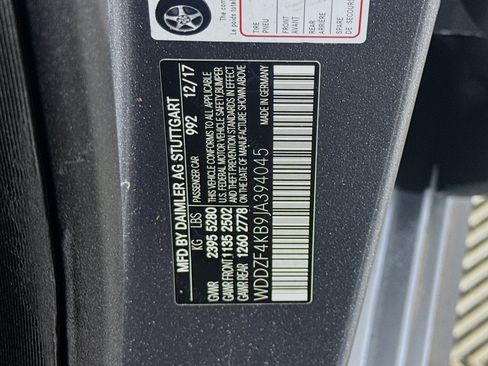 Used 2018 Mercedes-Benz E 300 4MATIC w/ Premium 2 Package (Q02) image 39