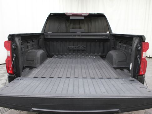 Used 2020 Chevrolet Silverado 1500 High Country image 32