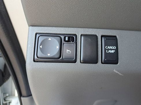 Used 2020 Nissan Frontier SV image 26