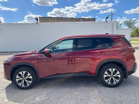 Used 2021 Nissan Rogue SV AWD/4WD image 6