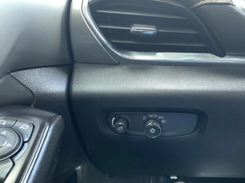 Used 2020 Chevrolet Traverse LS FWD image 21