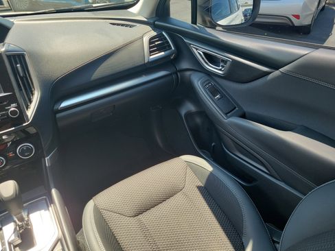 Used 2020 Subaru Forester Premium image 18