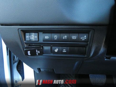 Used 2024 Toyota Tundra Limited AWD/4WD image 62