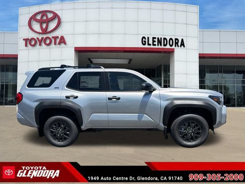 New 2026 Toyota 4Runner SR5 AWD/4WD image 12