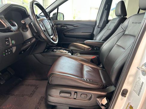 Used 2021 Honda Ridgeline Black Edition image 15