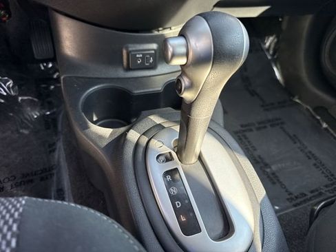 Used 2019 Nissan Versa SV image 20