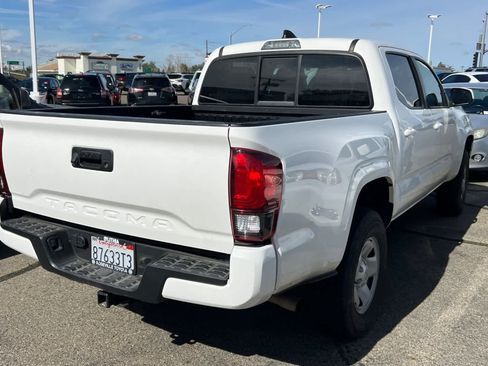 Used 2023 Toyota Tacoma SR w/ SR Convenience Package image 2