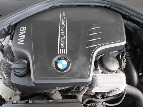 Used 2015 BMW 320i Sedan image 29