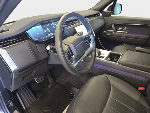 Used 2025 Land Rover Range Rover Long Wheelbase SE AWD/4WD image 20