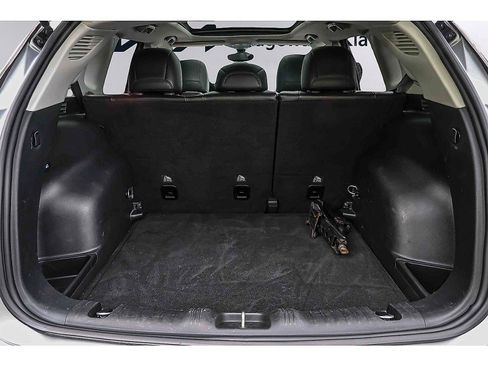 Used 2018 Jeep Compass Limited w/ Navigation Group AWD/4WD image 23