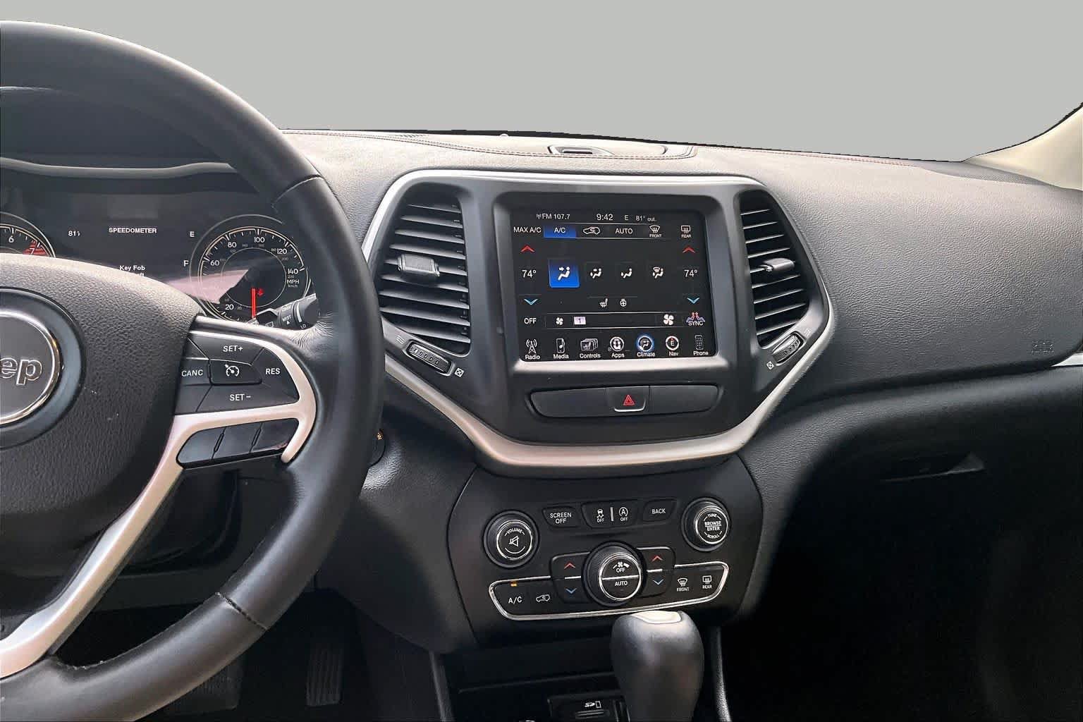 Used 2016 Jeep Cherokee Limited w/ Trailer Tow Group AWD/4WD image 7