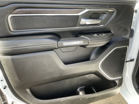Used 2025 RAM 1500 Laramie image 30