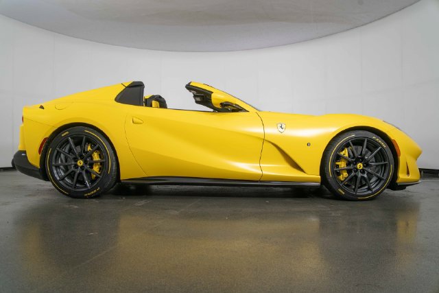 Used 2023 Ferrari 812 GTS RWD image 9