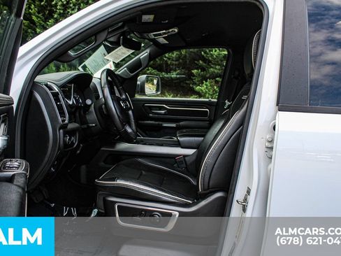 Used 2024 RAM 1500 Laramie AWD/4WD image 17