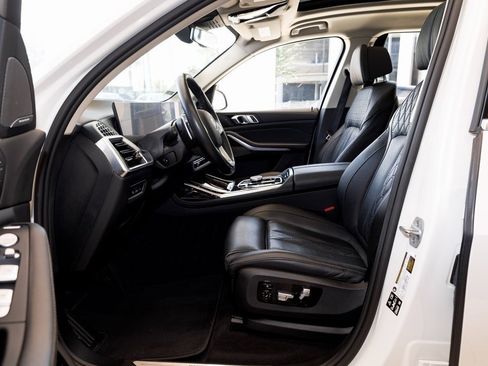 Used 2025 BMW X7 xDrive40i image 23